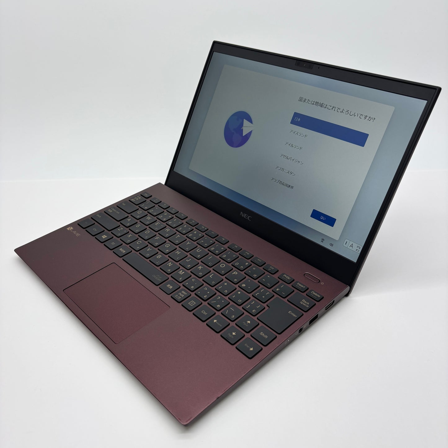 LAVIE Pro Mobile PM550 13インチ i5 1135G7 8GB SSD 512GB windows11Home   PC-PM550BAR [クラシックボルドー] バッテリー最大容量64%【C7979-80】