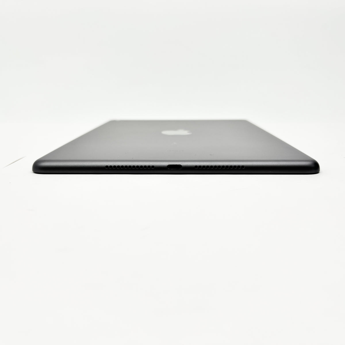 美品 Apple iPad 10.2インチ 第9世代 Wi-Fi 64GB 2021年秋モデル MK2K3J/A バッテリー最大容量97%【C8744-60】