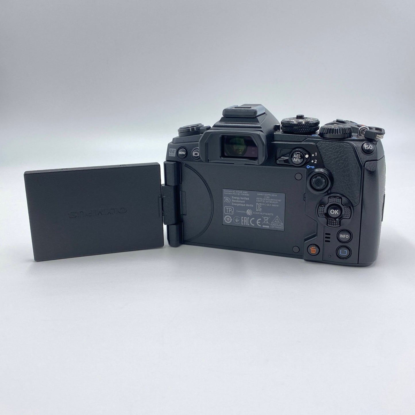 美品 オリンパス OLYMPUS OM-D E-M1 Mark III IM019 ボディ 【C4704-60】