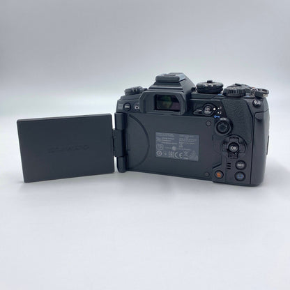美品 オリンパス OLYMPUS OM-D E-M1 Mark III IM019 ボディ 【C4704-60】