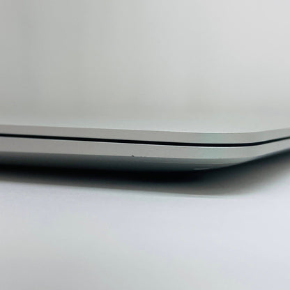 美品　Apple MacBook Air 2020 MGN93J/A Apple M1 8GB SSD256GB C3865 80サイズ発送