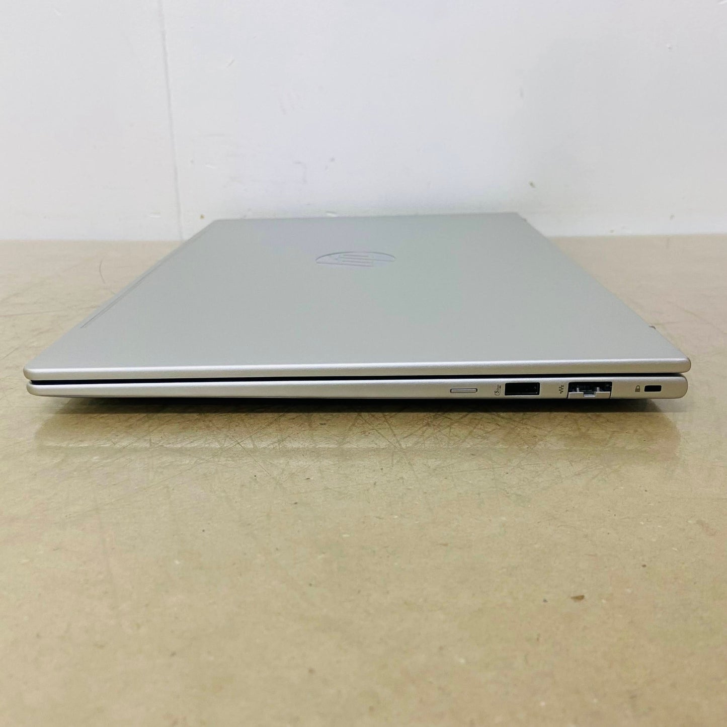 美品 HP ProBook 460 G11 16インチ Core Ultra 5 125U 8GB 256GB Windows 11 Home【C903-100】