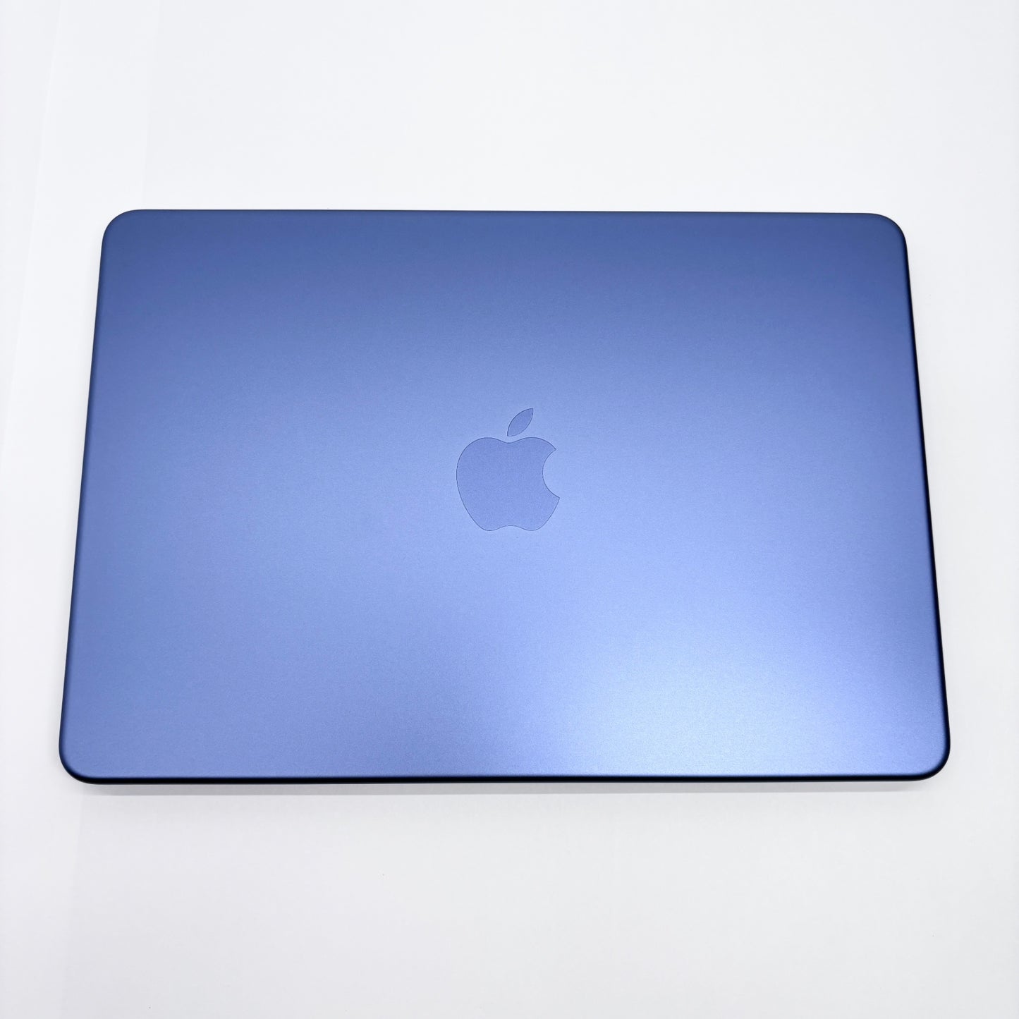 新品同様 美品 MacBook Neo 13インチ MHFG4J/A 8GB SSD 512GB インディゴ 限定保証ありバッテリー最大容量100%【C8483-80】