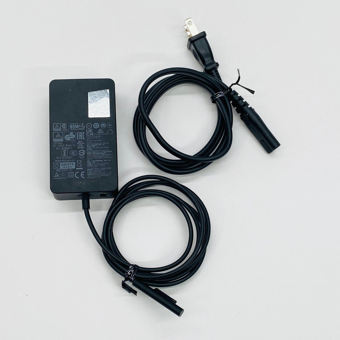 美品 Surface Pro 9 Core i5-1245U 16GB SSD256GB Model:2038 バッテリー最大容量100% 【C7517-80】