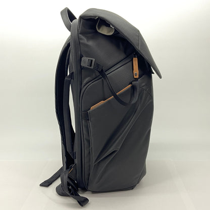 美品 OneGo 2 Backpack 25L カメラバッグ【C5715-140】