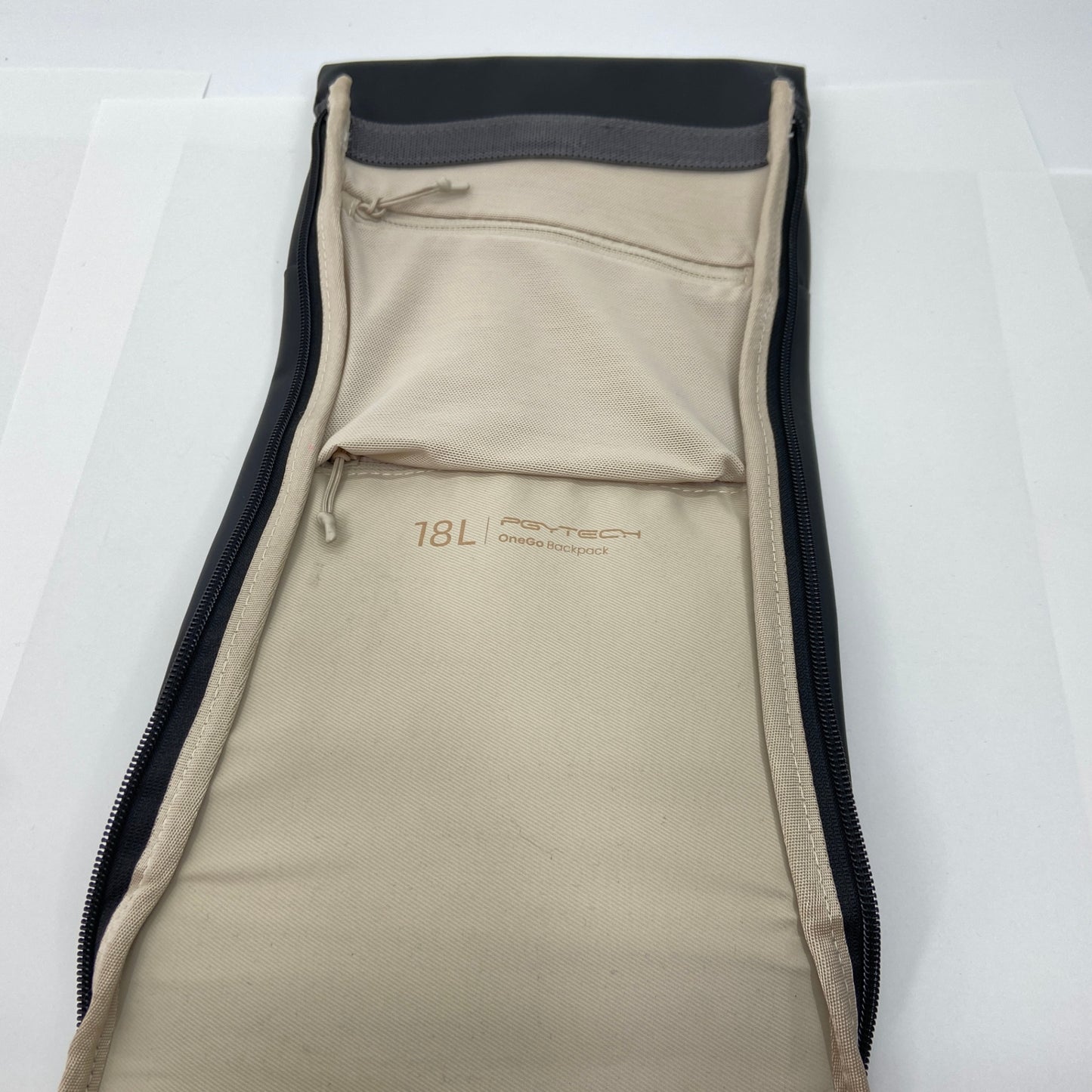 PGYTECH OneGo Backpack 18L カメラバッグ バックパック 【C5293-140】