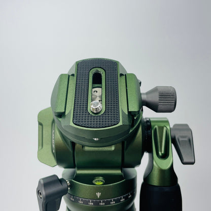 美品 TILTA VT05 カーボンファイバー三脚 【C4369-120】