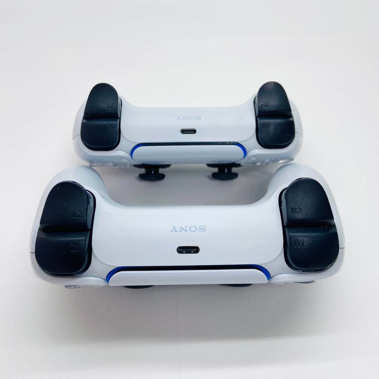 SONY PS5 CFI-1100A コントローラー2個付属 C3742	100サイズ発送