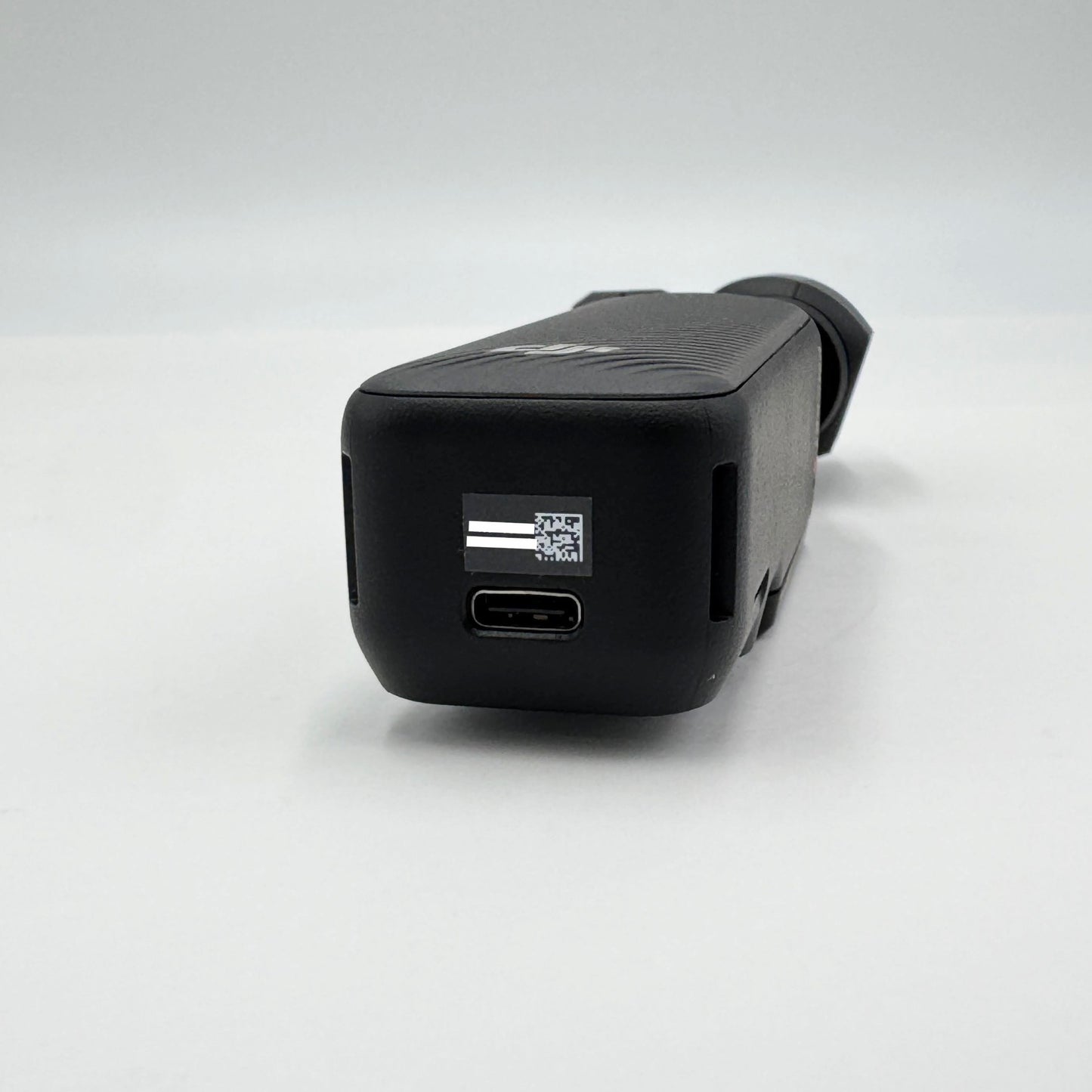 美品 DJI Osmo Pocket 3 ジンバルカメラ おまけ付き【C6183-60】