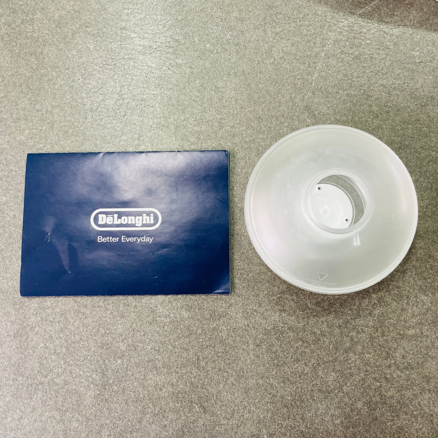 美品 Delonghi デロンギ マルチダイナミックヒーター ソラーレ Wi-Fiモデル ピュアホワイト＋ベージュ IDH15WIFI-WB [最大13畳]【C3909-】