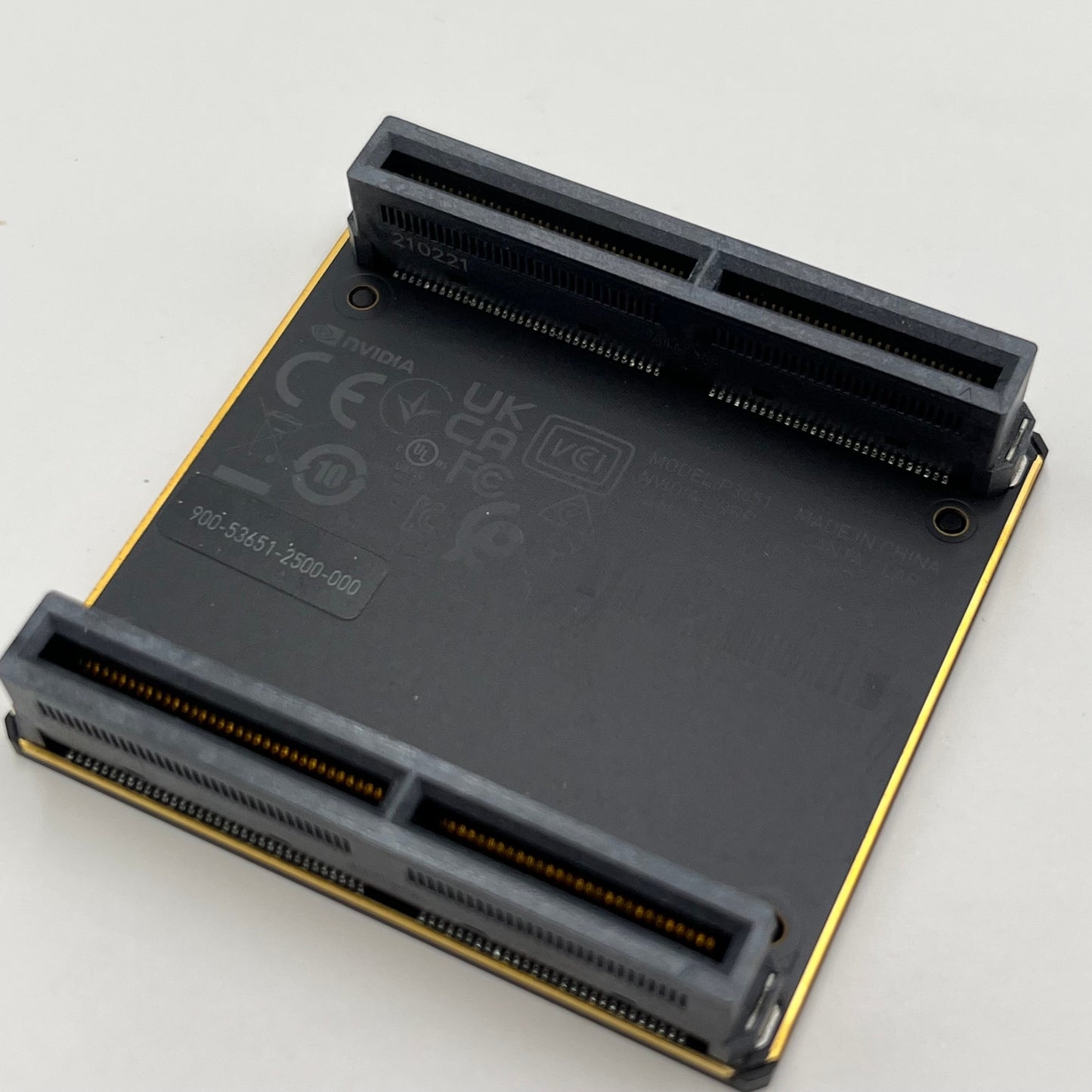NVIDIA（エヌビディア） NVLink Bridge 2-Slot Ampere generation 高速 GPU インターコネクト MODEL:P3651【C5486-C】