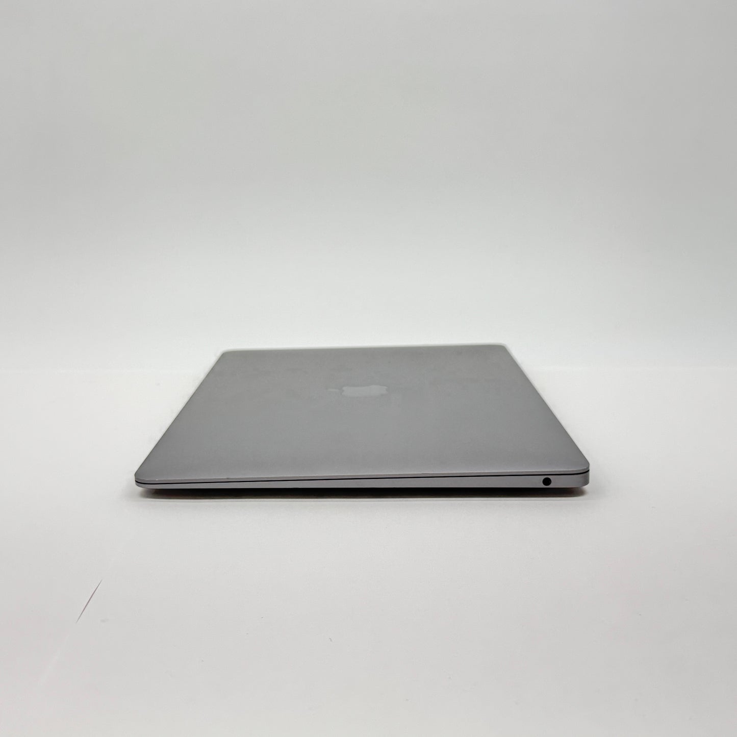 Apple MacBook Air 2019 13インチ Core i5 8GB 128GB【C7640-80】