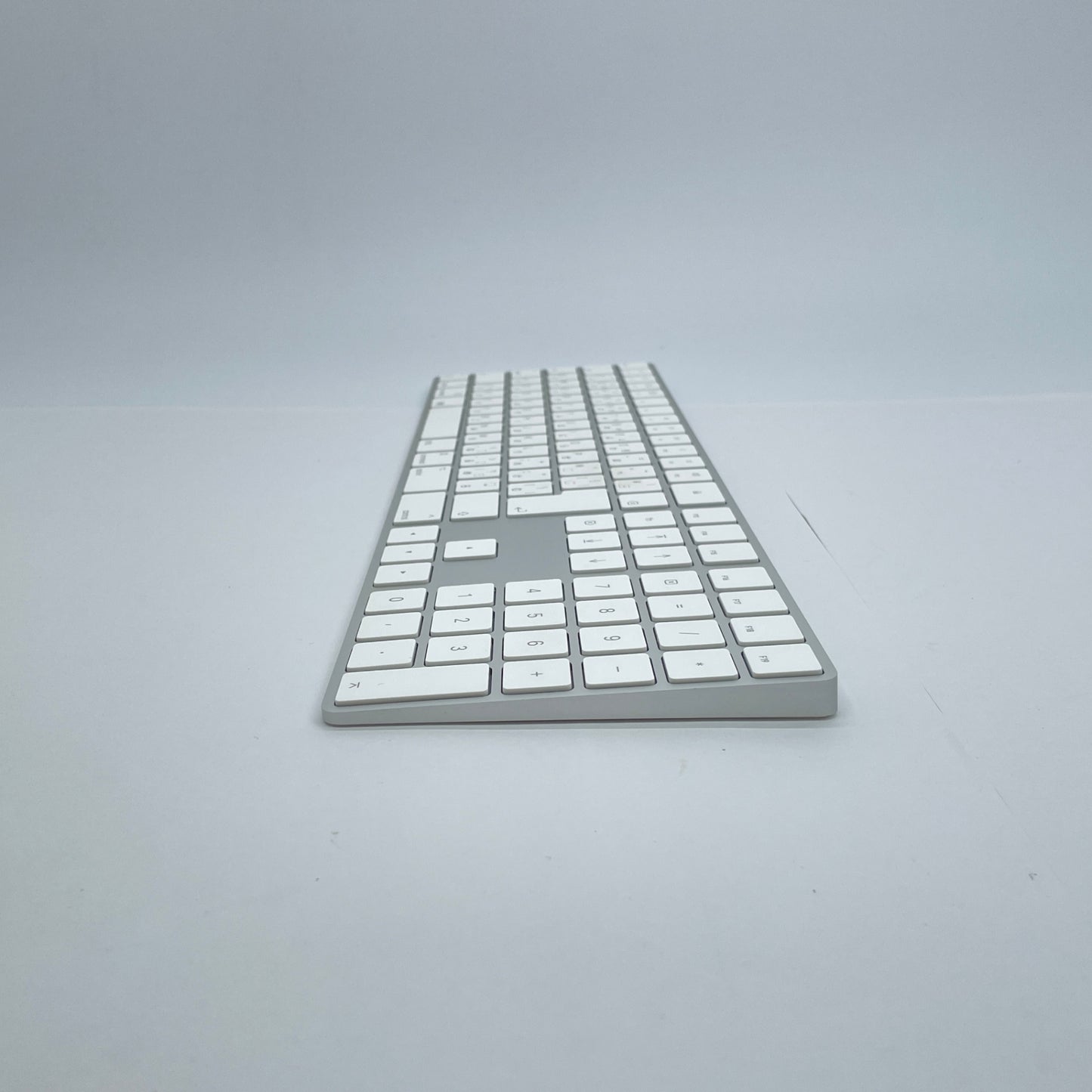 Magic Keyboard テンキー付き 日本語配列 JIS A1843 【C7440-80】