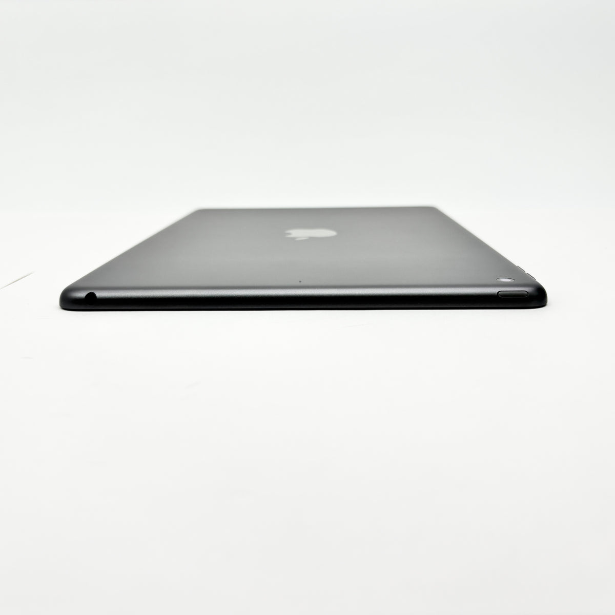 美品 Apple iPad 10.2インチ 第9世代 Wi-Fi 64GB 2021年秋モデル MK2K3J/A スペースグレイ【C8745-60】