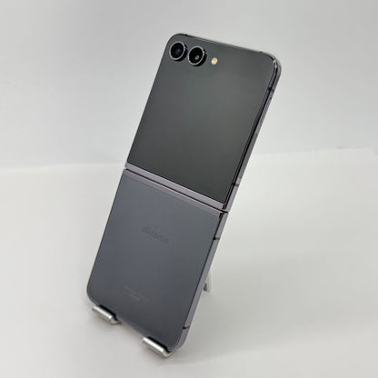 美品 SAMSUNG Galaxy Z Flip 5 SC-54D グラファイト 【C7882-C】
