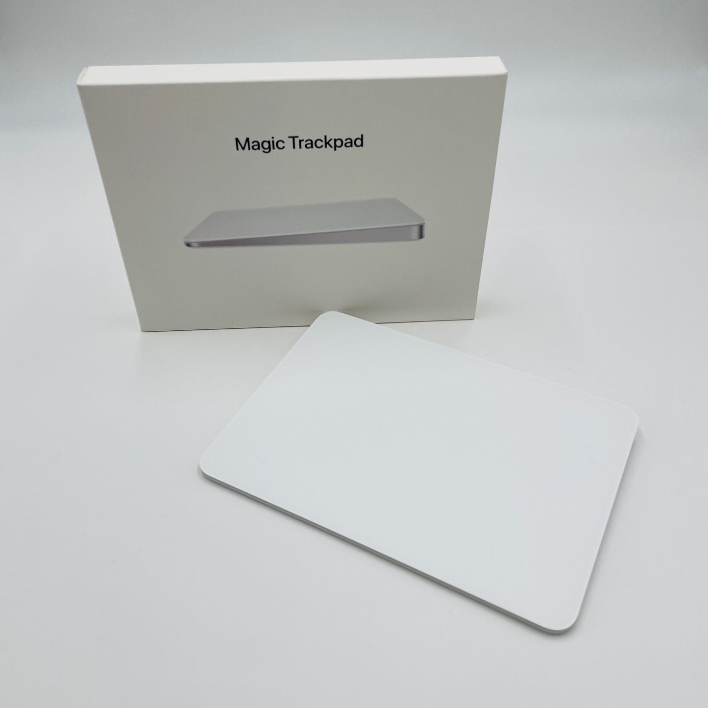 美品 Apple Magic Trackpad MXK93ZA/A【C4713-60】