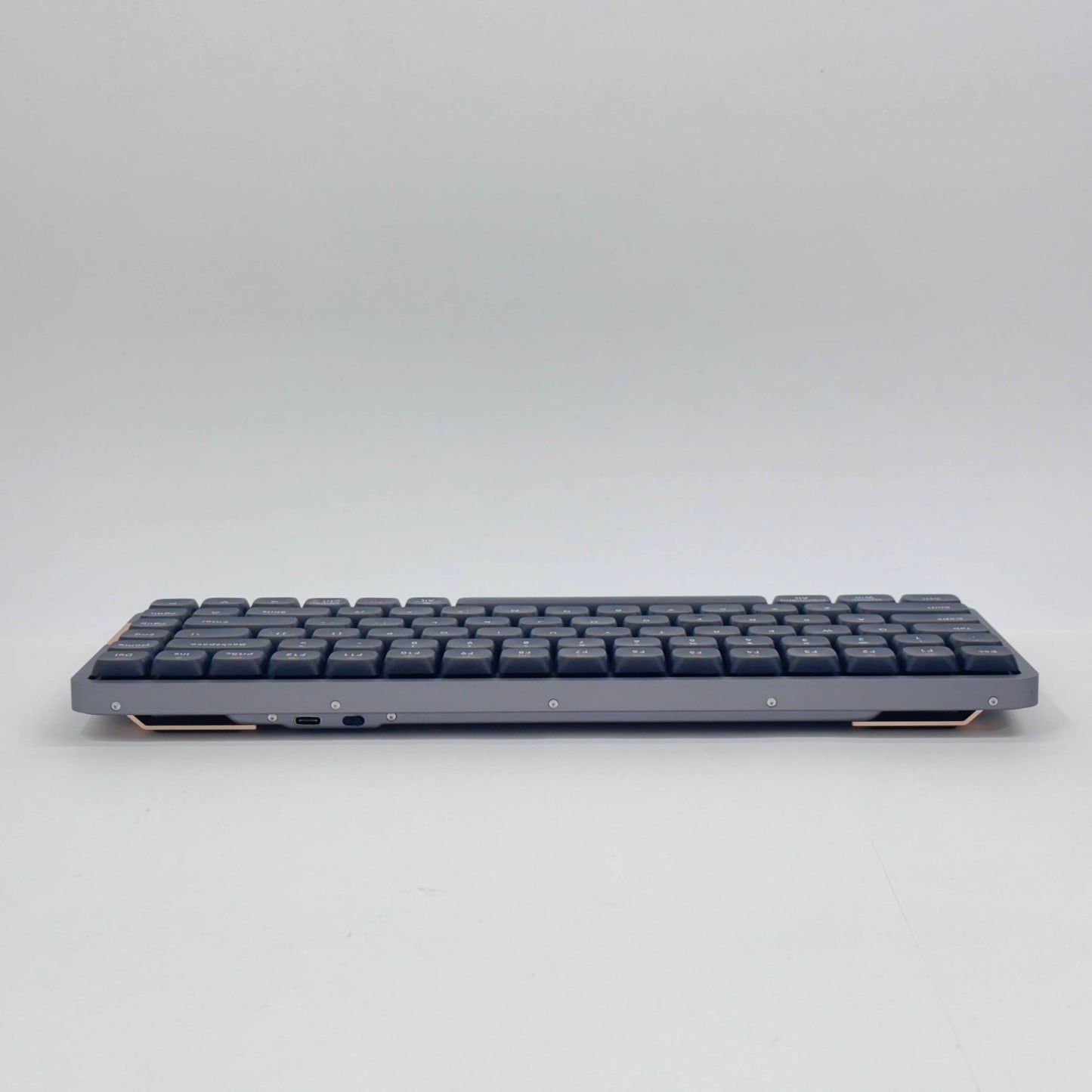 美品 Lofree Flow  84キー ロープロファイル メカニカルキーボード OE915【C8382-80】