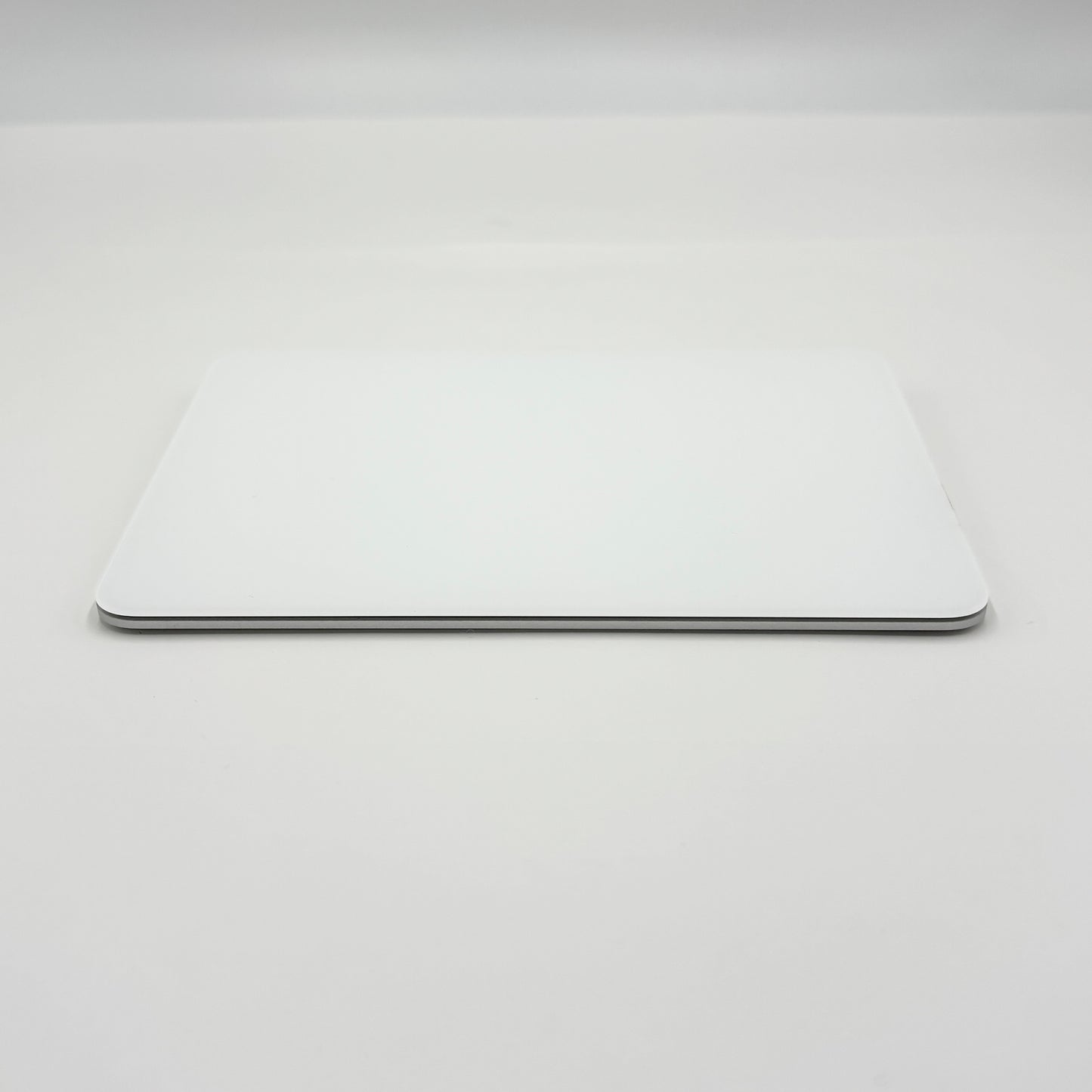 美品 Apple Magic Trackpad MK2D3ZA/A【C5995-C】