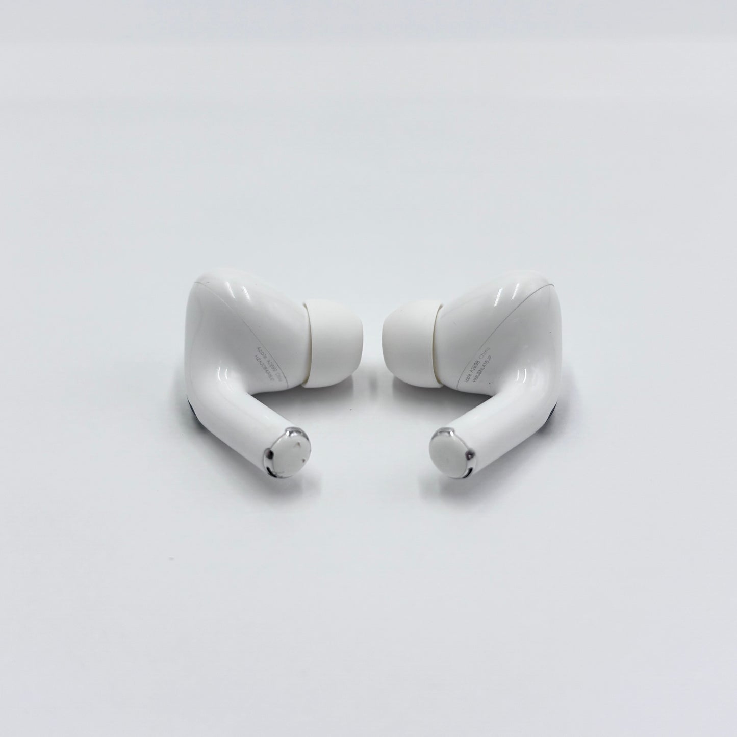 Apple AirPods Pro 第2世代 Lightningタイプ MQD83J/A 付属品完備【C8097-60】