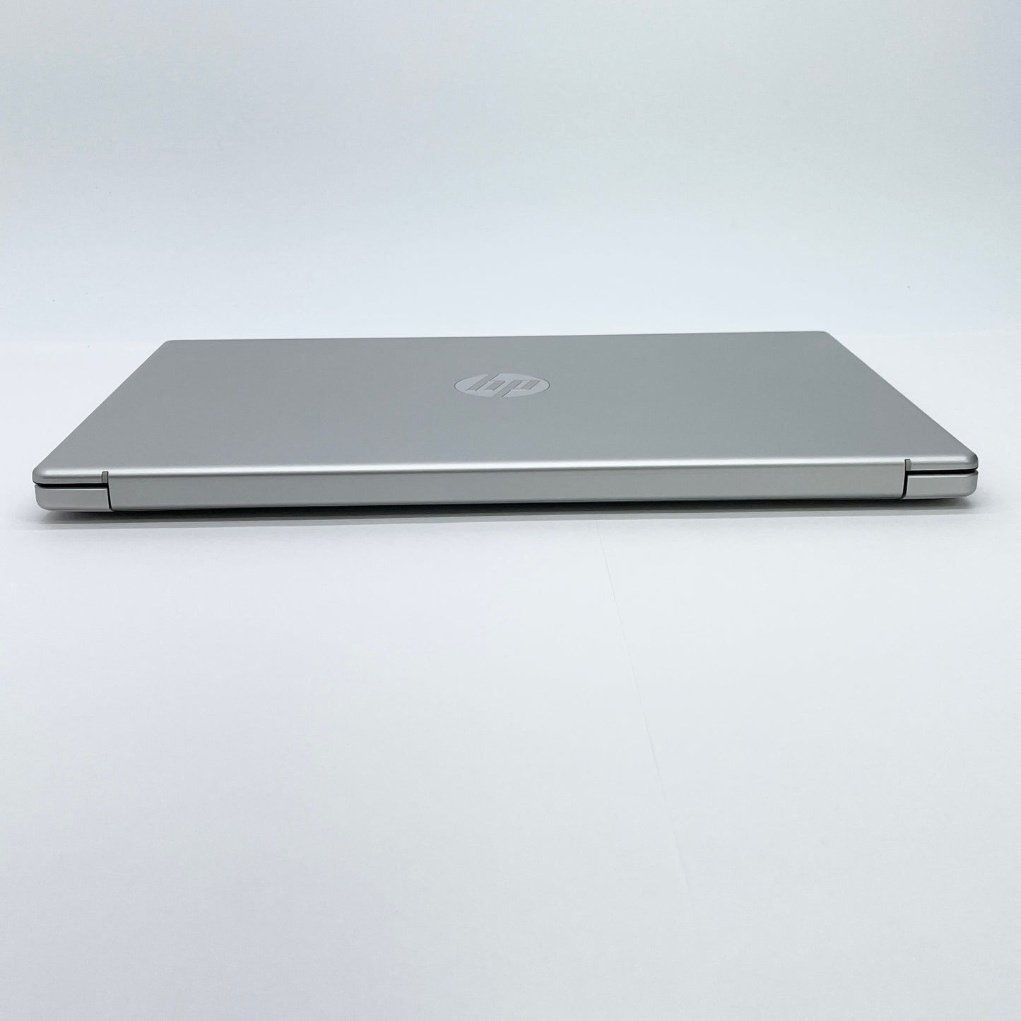 美品 HP Laptop 15-fd0226TU ノートPC Core i5-1334U 8GB SSD 256GB Windows11Home 15.6インチ FHD バッテリー最大容量94% 【C6460-100】