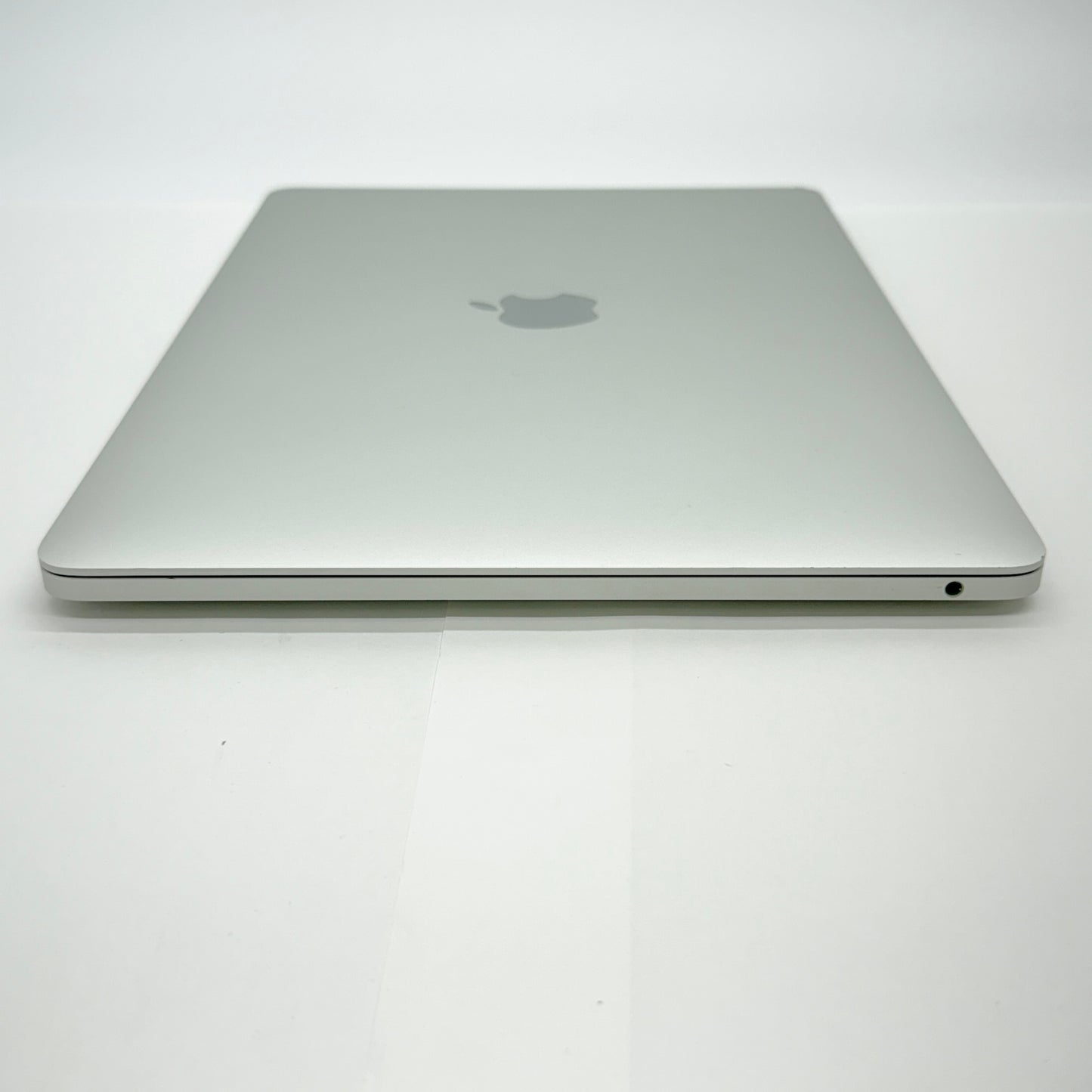 MacBook Pro 13インチ Mid 2019 i5 1.4GHz 8GB SSD 256GB シルバー MUHR2J/A 【C5199-80】