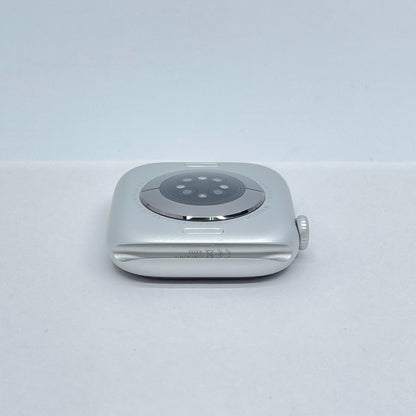 Apple Watch Series 11 46mm GPS シルバーアルミニウム MEWC4J/A バッテリー最大容量100% スポーツバンド【C7012-60】