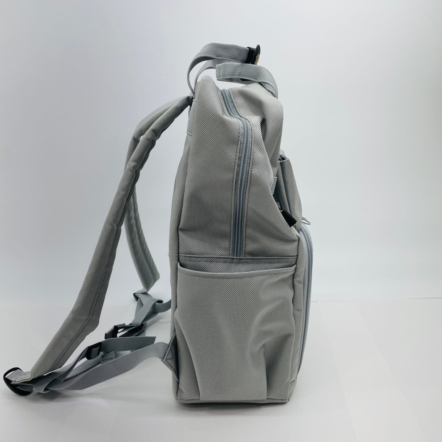 美品 MI-NA ミーナ カメラリュック　カメラバッグ　【C4445】