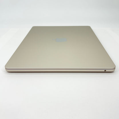 新品同様 美品　US配列 Apple MacBook Air M3  2024 15インチ 8GB 256GB スターライト MRYR3JA/A バッテリー最大容量100%【C5666-80】