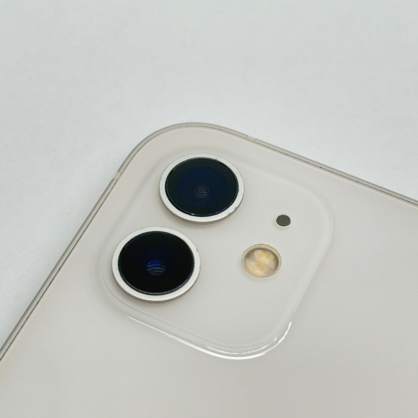 iPhone 12 256GB SIMフリー版 MGJ13J/A バッテリー最大容量86% ホワイト 本体のみ【C7655-C】