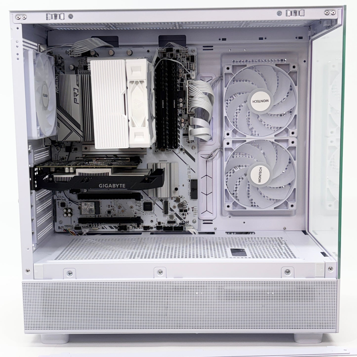 美品 ゲーミングPC 自作PC Core i3-12100F DDR4 16GB SSD1TB GTX 1650 Win11 Pro【C5768-140】