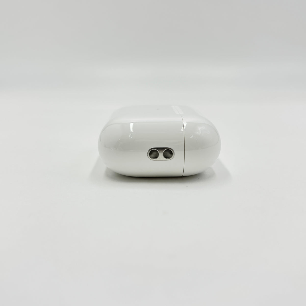 美品 Apple 純正 AirPods Pro 第2世代 MagSafe充電ケース USB-C MTJV3J/A【C9272-60】