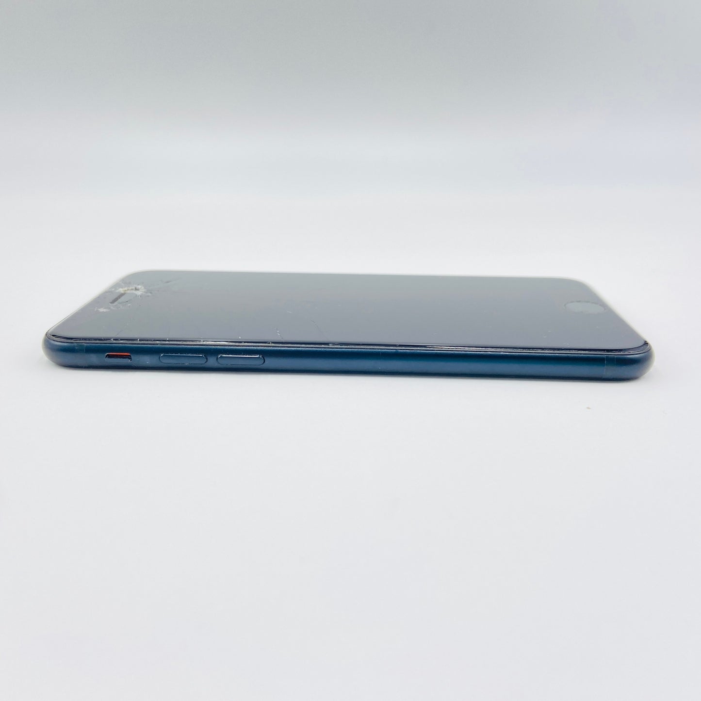 iPhone SE 第3世代 MMYC3J/A 64GB ミッドナイト docomo SIMフリー【C4603-C】