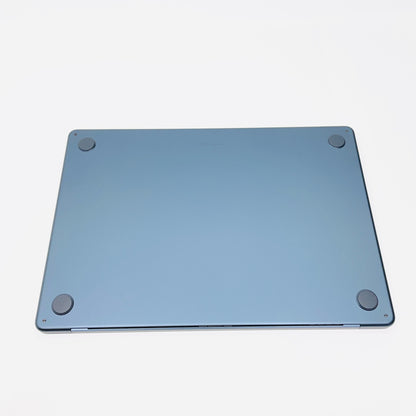 新品同様 美品 Apple Macbook Air 15インチ 2025 M4 メモリ16GB SSD256GB ミッドナイト MW1L3J/A バッテリー最大容量100%【C4841-80】