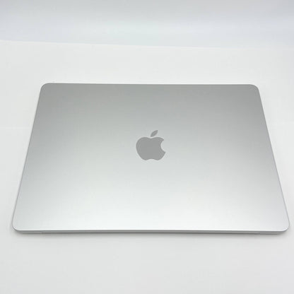 美品 Apple Mac book Air 13インチ M2 2022 8GB 256GB MLXY3J/A シルバー バッテリー最大容量100%  充放電回数20回【C5652-80】