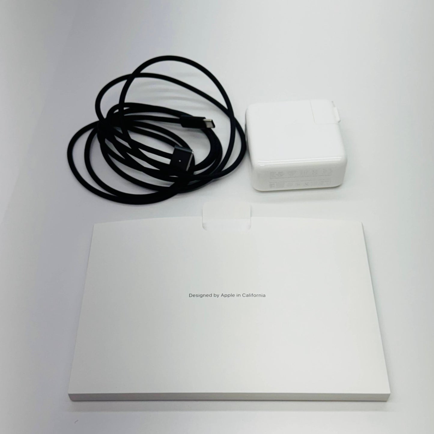 美品 MacBook Pro Liquid Retina XDR 14インチ (Late 2024) Apple M4 Pro 12コア/24GB/SSD 512GB スペースブラック MX2H3J/A バッテリー最大容量100%【C4467-80】