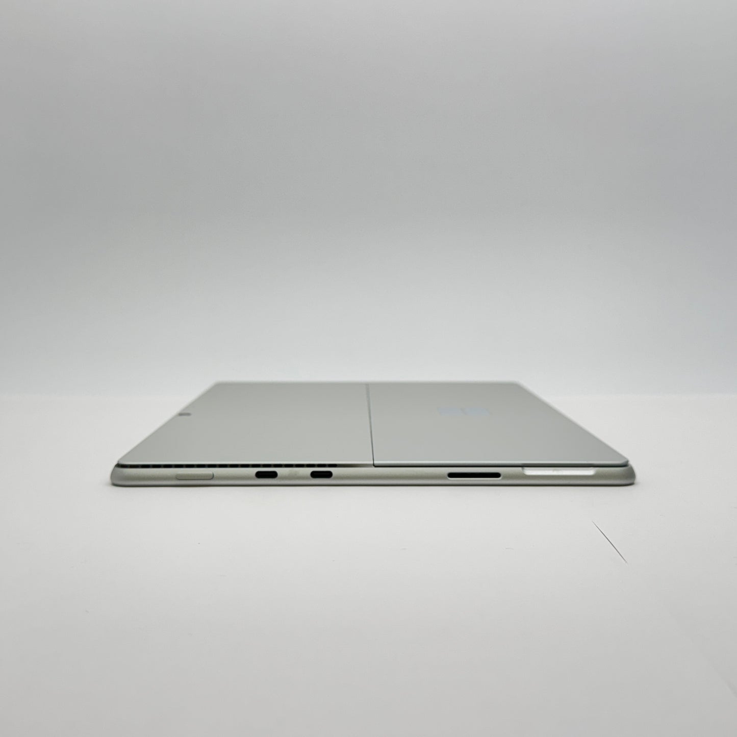 Surface Pro8 i5 1135G7 8GB SSD 256GB Windows11 Home  バッテリー最大容量84% キーボード、ペン付き【C7448-80】