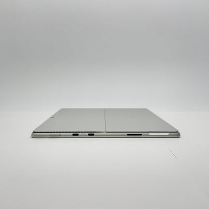 Surface Pro8 i5 1135G7 8GB SSD 256GB Windows11 Home  バッテリー最大容量84% キーボード、ペン付き【C7448-80】