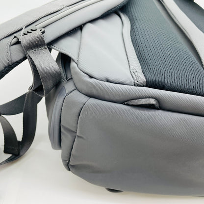 Ulanzi BP04 ハードシェルカメラバックパック【C4358】