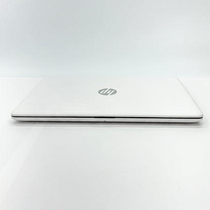 新品SSD HP Laptop 15-da0000 15-da0088TU ピュアホワイト i3 7020U 4GB SSD256GB バッテリー最大容量93%【C4582-80】