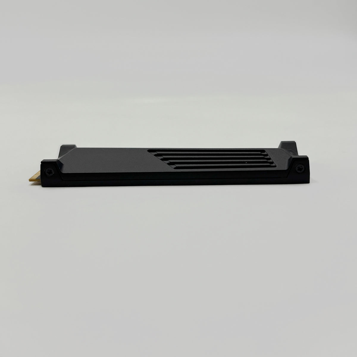 美品 Samsung M.2 SSD 990 PRO 2TBヒートシンク付き MZ-V9P2T0G-IT【C9148-C】