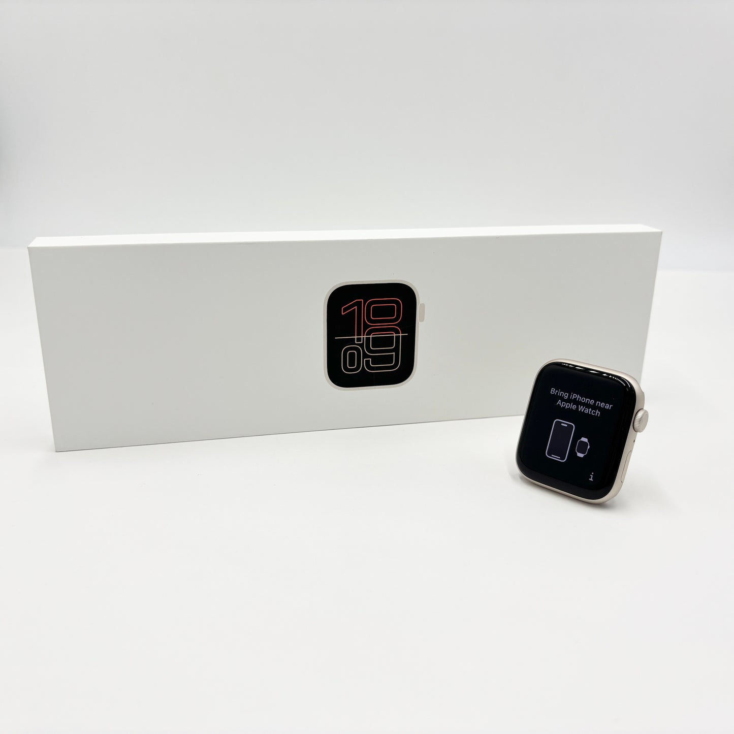 美品 Apple Watch SE 3 44mm GPS+Cellular スターライト MEPF4J/A バッテリー最大容量100%【C8779-C】