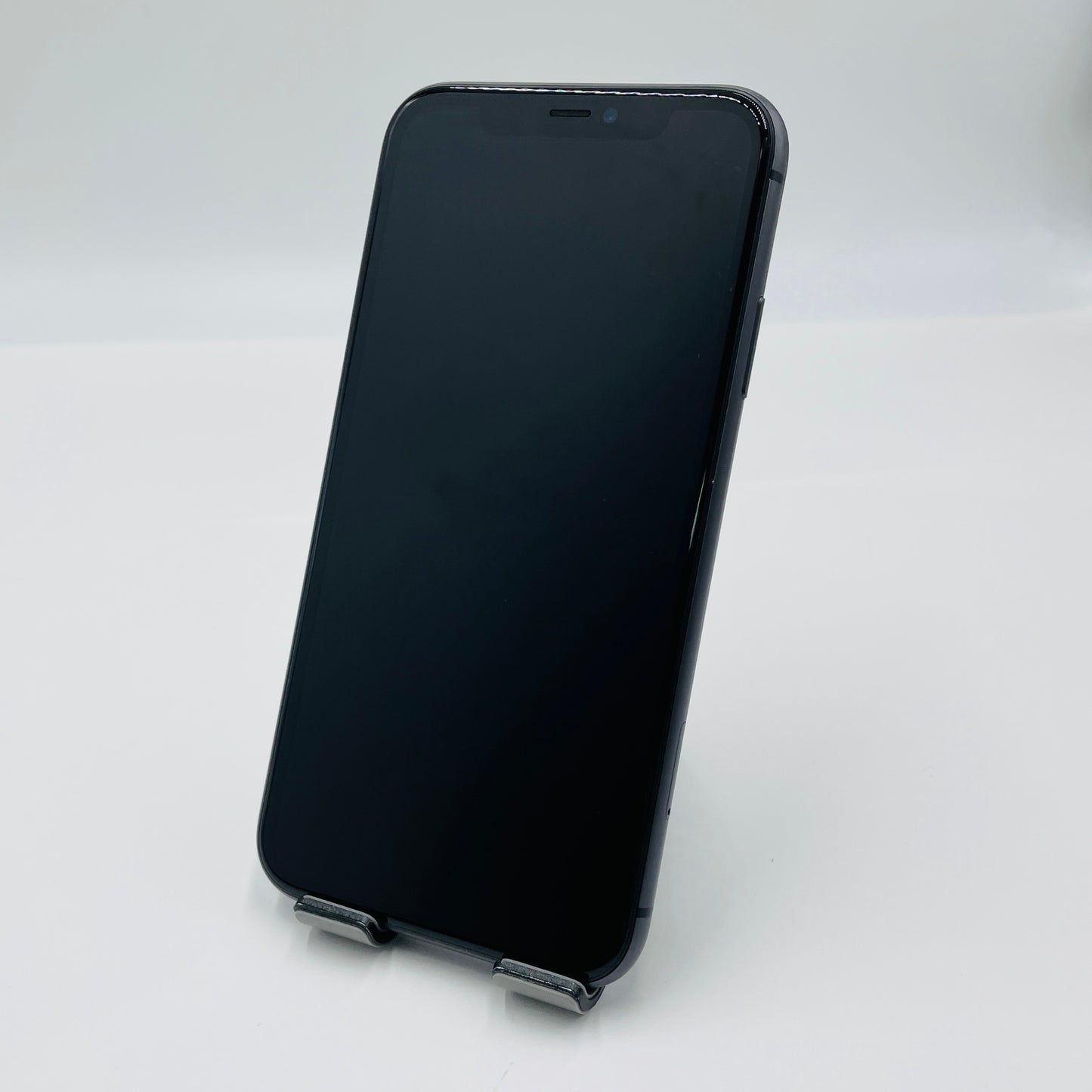 Apple iPhone 11 128GB SIMフリー MWM02J/A ブラック 【C4238-C】