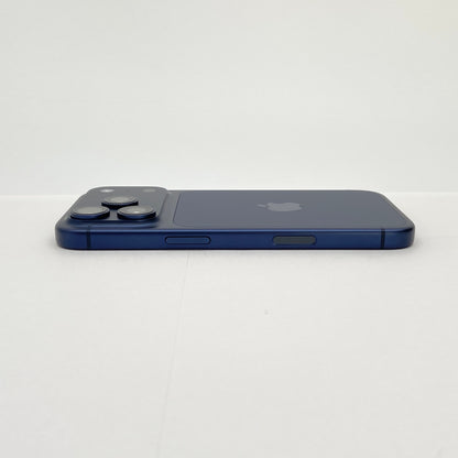 新品同様 美品 iPhone 17 Pro 512GB SIMフリー ディープブルー バッテリー最大容量100%MG8C4J/A 限定保証有効期限：2026年10月9日【C6448-C】