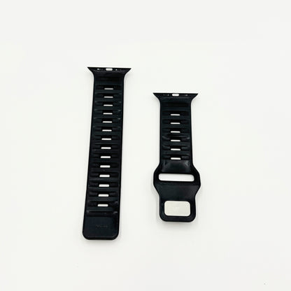 Apple Watch Uitra 2 GPS + Cellular 49mm チタニウム MREG3J/A  非純正バンド付属【C7853-N】