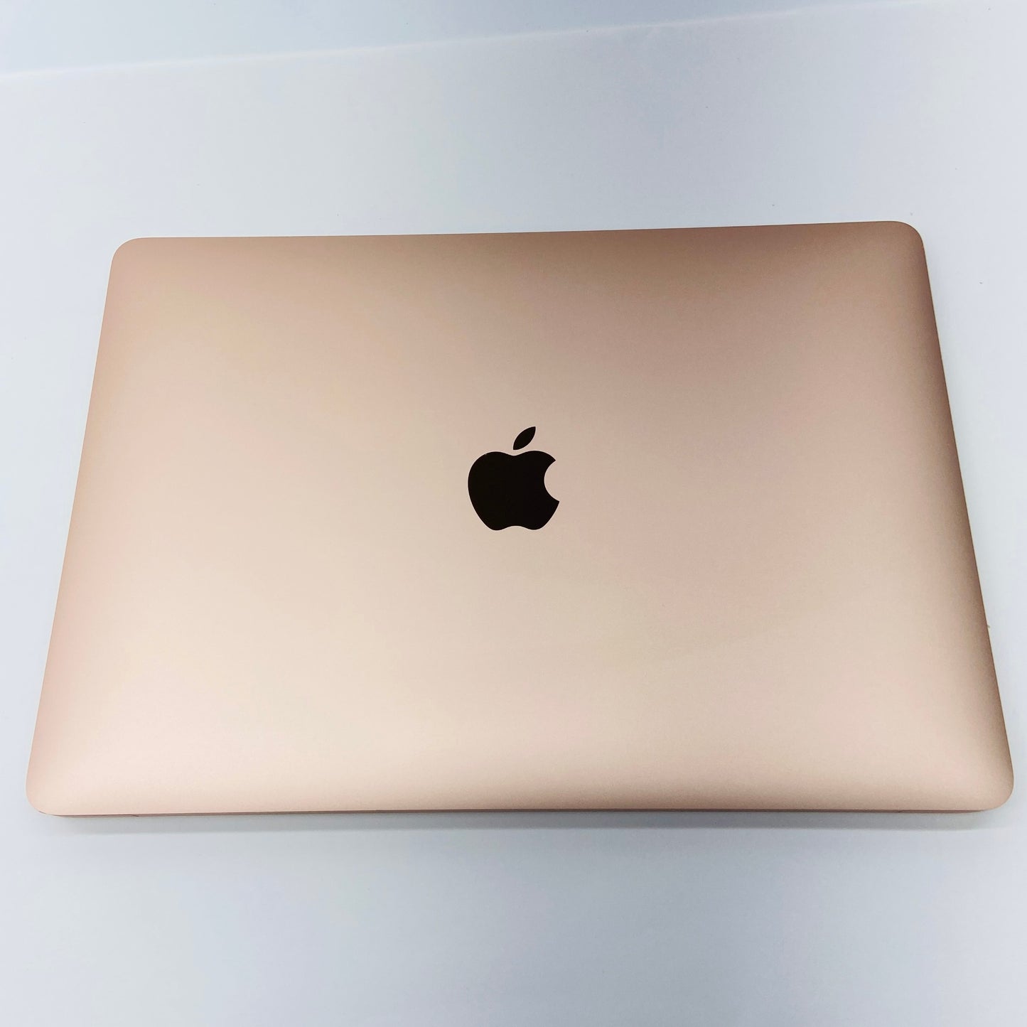 Apple MacBook Air 13インチ 2020 i5 8GB SSD 256GB ゴールド【C4253-80】