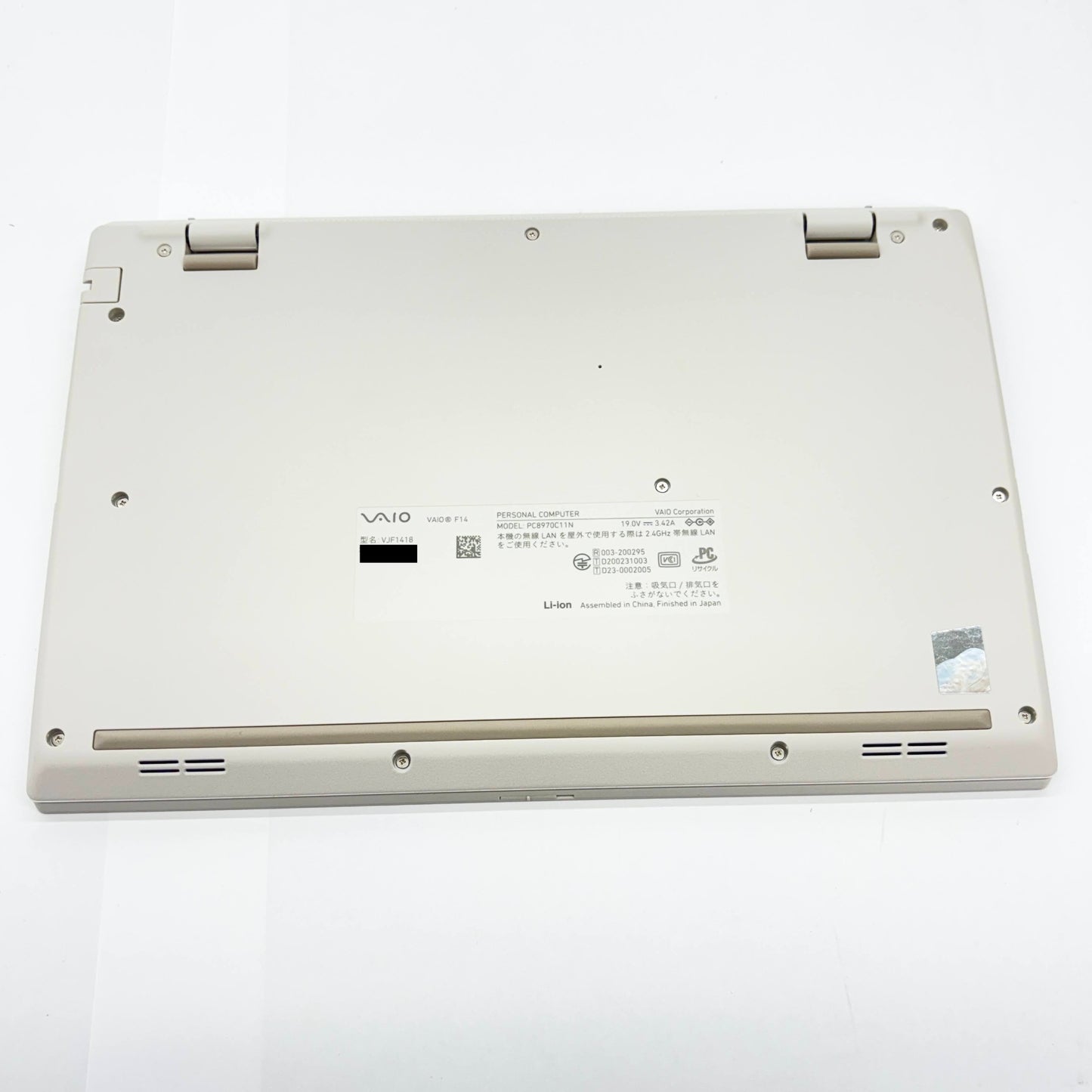 美品 VAIO F14 VJF1418 13th Gen Core i5-1334U 16GB SSD512GB ウォームホワイトWindows11 Pro バッテリー最大容量100%【C5611-80】