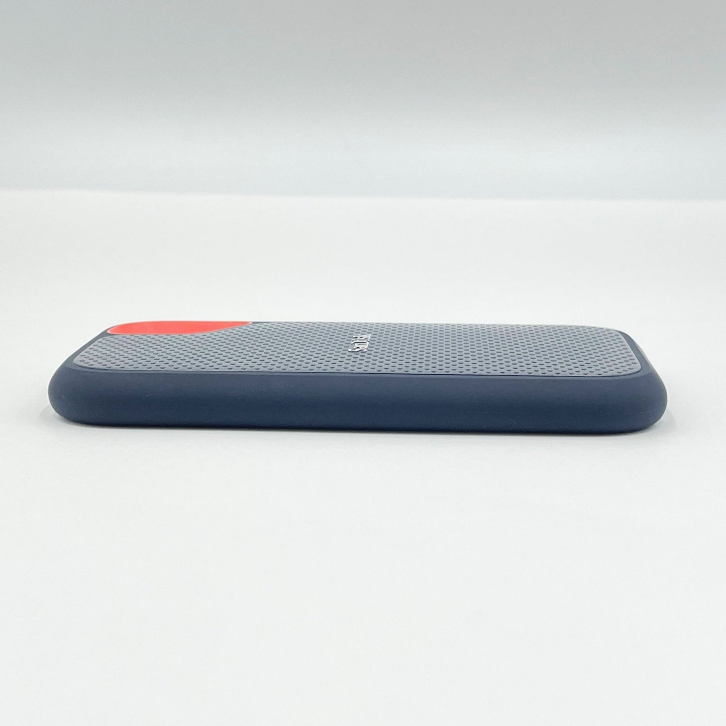 サンディスク ポータブルSSD 1TB エクストリームプロ SDSSDE61-1TOO SanDisk 外付けSSD 本体のみ【C7944-N】