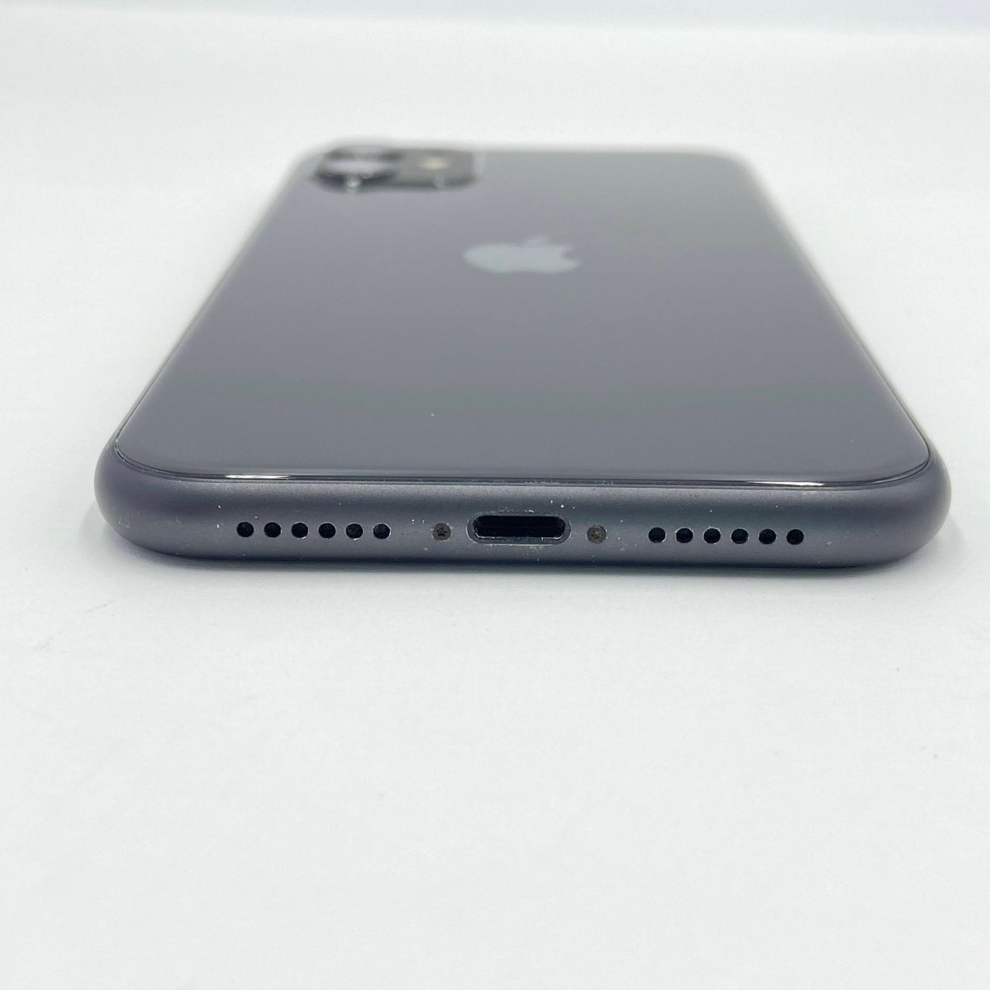 Apple iPhone 11 128GB MWM02J/A スマートフォン ブラック バッテリー最大容量75% 【C5754-C】