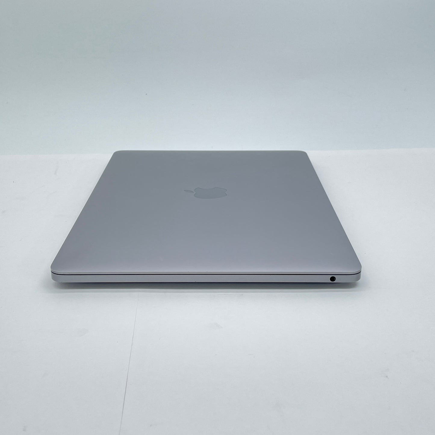 Apple MacBook Pro 13.3インチ 2019 1.4GHz クアッドコア i5 8GB 256GB スペースグレイ【C7872-80】