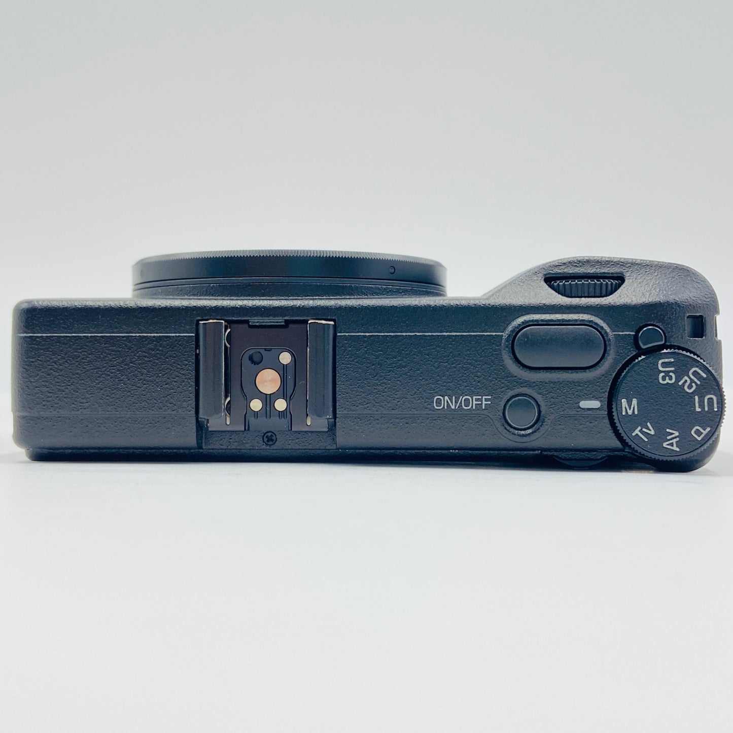 RICOH GRIII コンパクトデジタルカメラ  付属品多数あり ショット数8,201回【C3986-80】